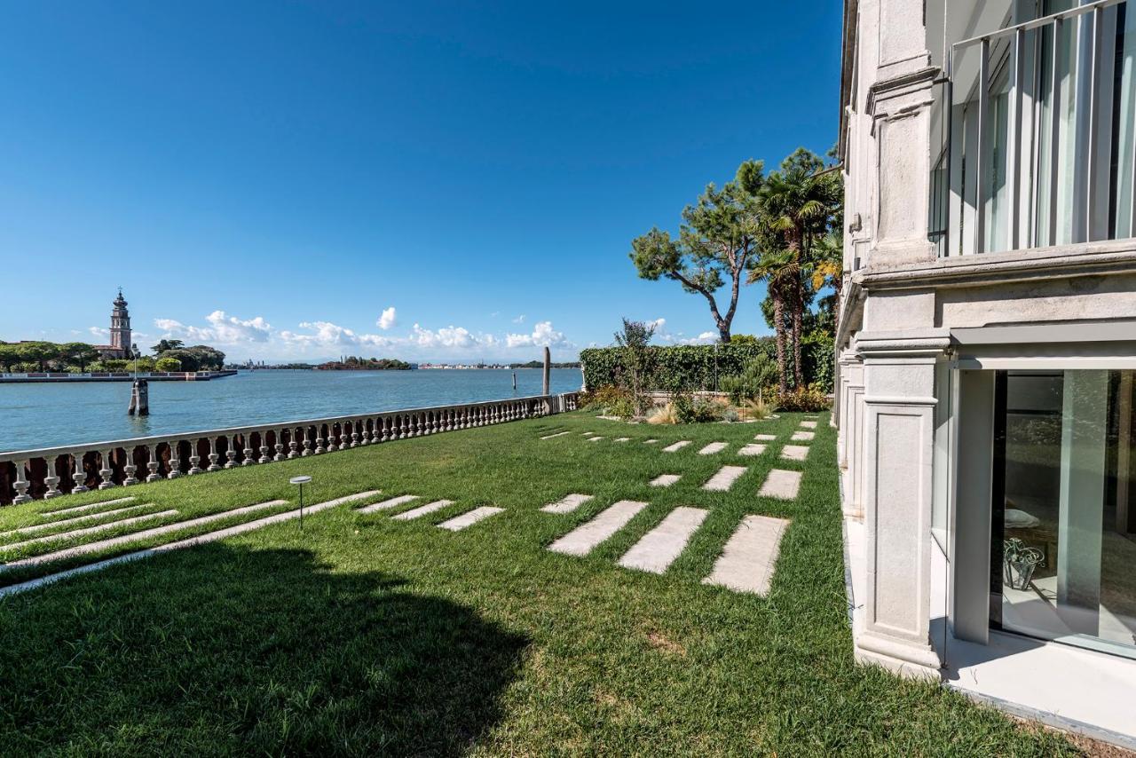 Ca' Delle Contesse - Villa On Lagoon With Private Dock And Spectacular View Lido di Venezia Екстер'єр фото