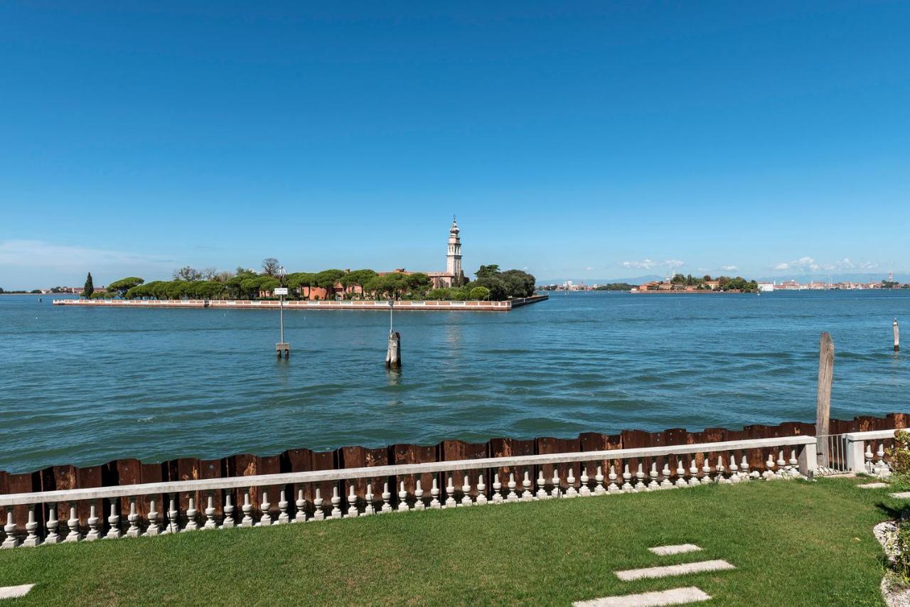 Ca' Delle Contesse - Villa On Lagoon With Private Dock And Spectacular View Lido di Venezia Екстер'єр фото